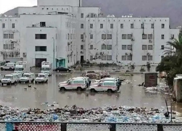 الحكومة تحمِّل "الانتقالي" مسؤولية الوضع الصحي في عدن