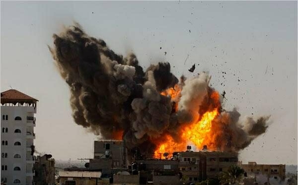 قصف اليمن وليبيا بأسلحة فرنسية.. هل أضحت باريس ضالعة بجرائم الحرب؟
