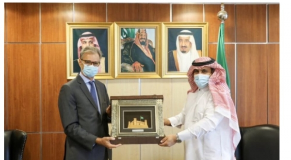 تغريدة للسفير السعودي تثير انتقادات الناشطين اليمنيين