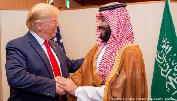 "فورين بوليسي": السعودية تتعاقد مع شركات ضغط لاستعادة نفوذها بالولايات المتحدة