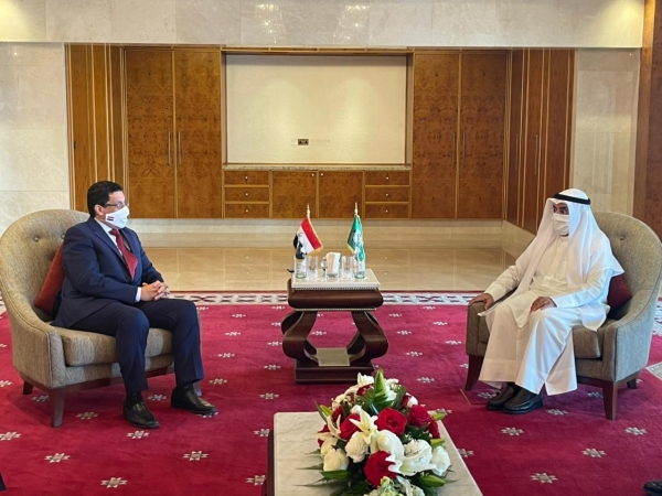 وزير الخارجية وأمين عام مجلس التعاون الخليجي يبحثان التعاون بين اليمن و دول المجلس