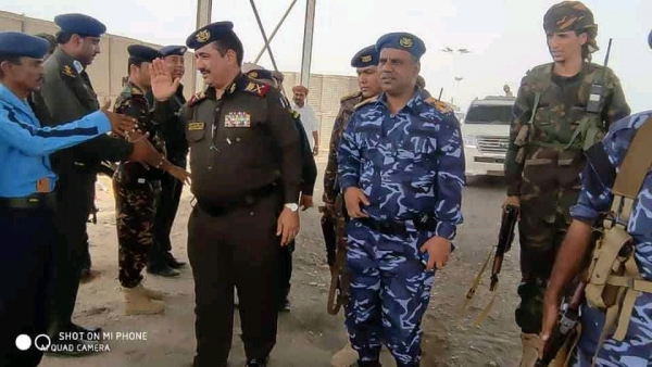 وزير الداخلية يغادر المهرة بعد زيارة تفقدية للوضع الأمني والعسكري في المحافظة