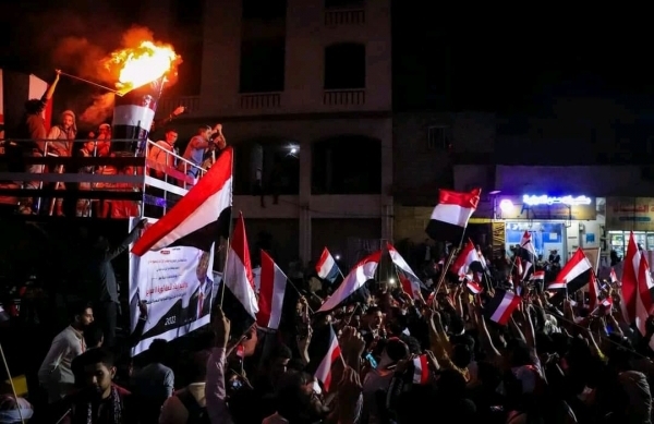 إيقاد شعلة ثورة 11 فبراير في عدد من المحافظات