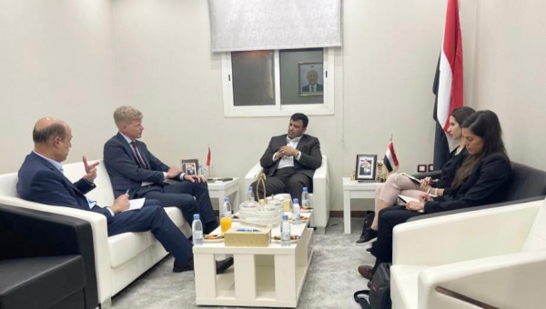 العليمي يبحث مع مبعوث الأمين العام للأمم المتحدة التطورات على الساحة اليمنية