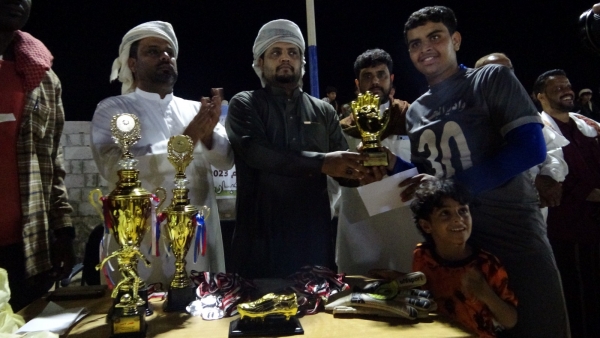 برعاية الدكتور أنور كلشات الجزع يختتم البطولة التنشيطية الرمضانية لكرة القدم للأفرقة الشعبية