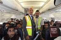 الخارجية تعلن انطلاق الرحلة الجوية الأولى لإجلاء الرعايا اليمنيين من بورتسودان الى عدن