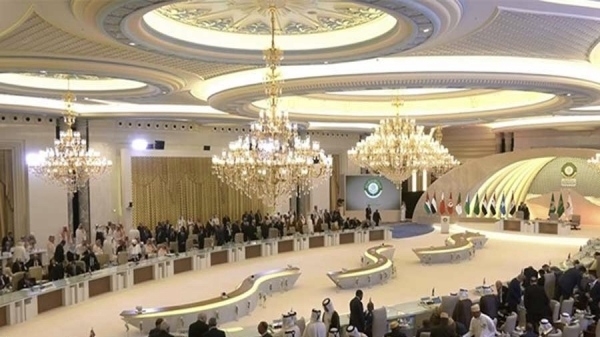 بيان القمة العربية: يعلن الالتزام بوحدة البلاد وسيادتها ورفض التدخل في شؤونها