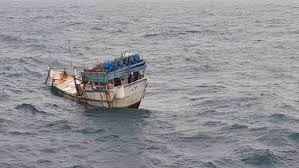 خفر السواحل الهندي يعثر على قارب صيد يمني جرفته الرياح من قبالة ميناء سقطرى