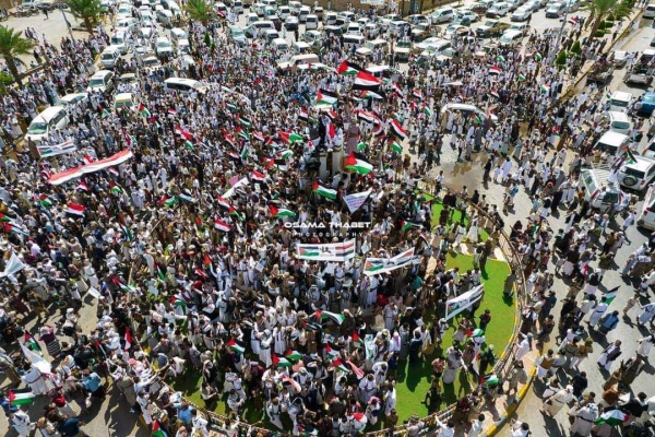 دعماً للشعب الفلسطيني وتنديدا بجرائم الاحتلال حشود مهيبة ومسيرات بعدد من المحافظات
