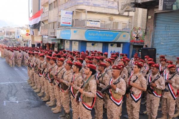 تعز ..عرض عسكري مهيب بمناسبة أعياد الثورة اليمنية