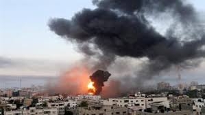 قصف إسرائيلي مكثف على قطاع غزة وسقوط ععد من الضحايا