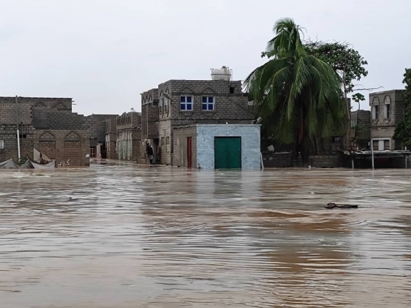 محافظ حضرموت: خسائر في البنية التحتية نتيجة إعصار "تيج"