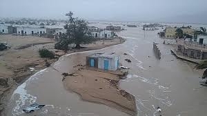 المهرة ..رئيس لجنة الإغاثة " المساعدات المقدمة للمتضررين من الإعصار تيج قليلة جدا"
