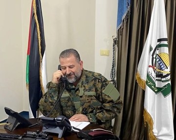 صالح العاروري.. تعرف على نائب رئيس حركة حماس الذي اغتاله الاحتلال
