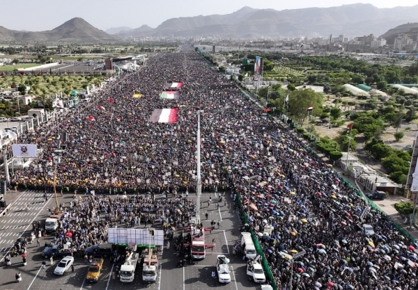 صنعاء...مسيرة جماهيرية حاشدة تندد بجرائم الاحتلال في غزة ولبنان