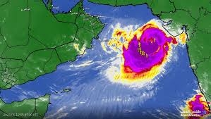 خبير أرصاد: مسار الاضطراب المداري في بحر العرب يميل نحو سواحل المهرة