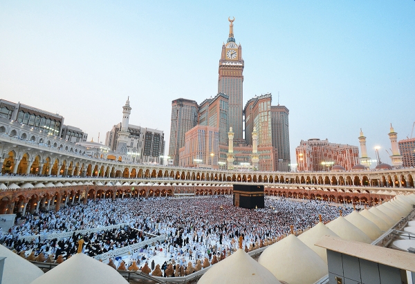 السعودية: غرامة 20 ألف ريال ومنع دخول البلاد 10 سنوات لمن يؤدي الحج دون تصريح السعودية: غرامة 20 ألف ريال ومنع دخول البلاد 10 سنوات لمن يؤدي الحج دون تصريح
