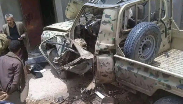 المخا.. انفجار عبوة ناسفة وإعطاب طقم عسكري وتضرر مبانٍ سكنية