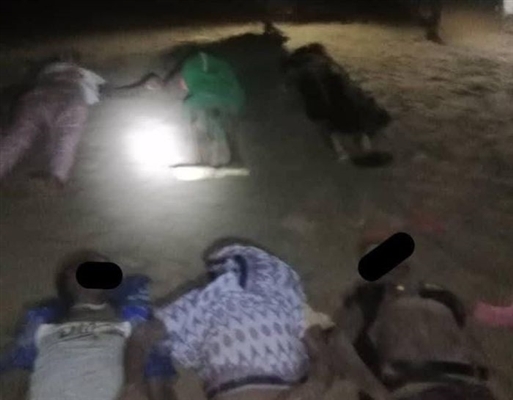أبين ..انتشال جثث مهاجرين أفارقة غرقوا قبالة سواحل زنجبار أبين ..انتشال جثث مهاجرين أفارقة غرقوا قبالة سواحل زنجبار