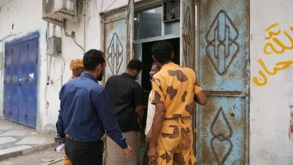 المهرة.. الجهات المختصة تغلق عدد من وكالات الأدوية المخالفة للتسعيرة