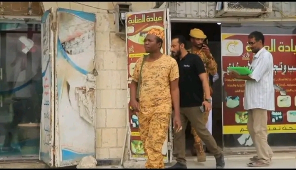 المهرة ..مكتب الصحة يغلق عددًا من الصيدليات المخالفة للتسعيرة المهرة ..مكتب الصحة يغلق عددًا من الصيدليات المخالفة للتسعيرة
