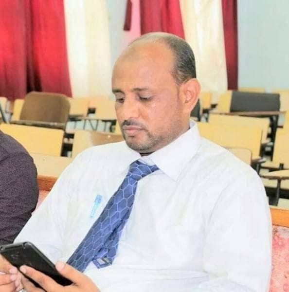 سقطرى ..الوكيل عيسى مسلم يندد باستبعاد الأرخبيل من تخفيض أسعار الغاز المنزلي سقطرى ..الوكيل عيسى مسلم يندد باستبعاد الأرخبيل من تخفيض أسعار الغاز المنزلي
