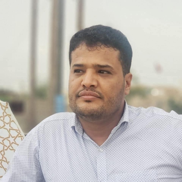 نقابة الصحفيين تطالب سلطات مأرب بإطلاق سراح الإعلامي حمود هزاع