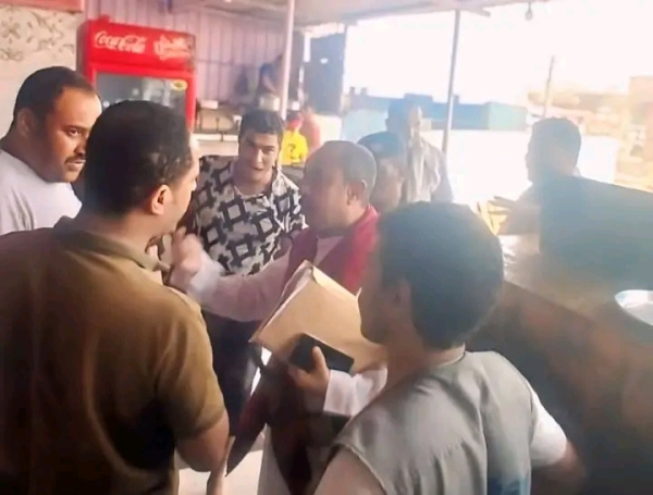 المهرة ...تواصل حملات ضبط وإشهار أسعار السلع والتعامل بالعملة الوطنية في الأسواق المهرة ...تواصل حملات ضبط وإشهار أسعار السلع والتعامل بالعملة الوطنية في الأسواق