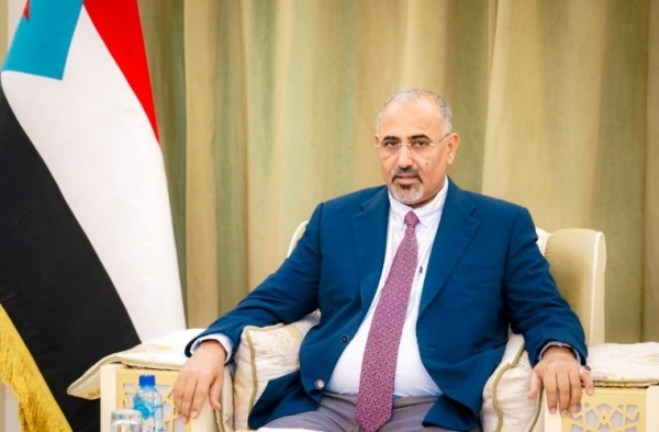 "الانتقالي" يتمسّك بقرارات الزُبيدي الأخيرة
