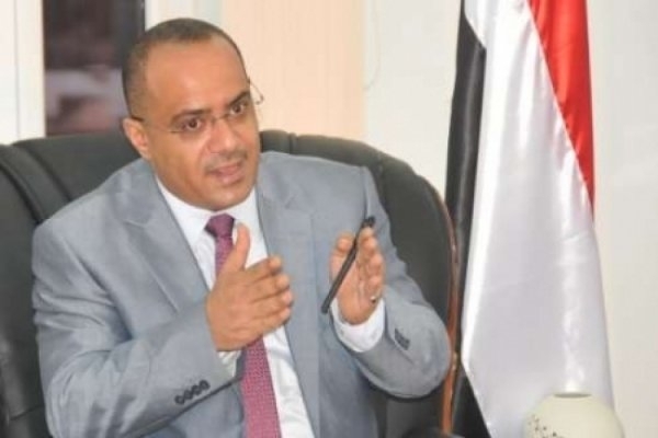 وزير في الحكومة ينحاز للانتقالي ويؤيد قرارات مخالفة أصدرها الزبيدي وزير في الحكومة ينحاز للانتقالي ويؤيد قرارات مخالفة أصدرها الزبيدي