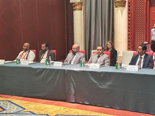 الوفد الحكومي يعلن التوصل إلى  اتفاق برعاية عمانية للإفراج عن 2900 محتجز من بينهم قحطان