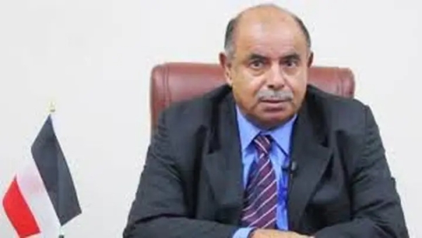 قرار رئاسي بتكليف محافظ حضرموت قائدًا لقوات درع الوطن