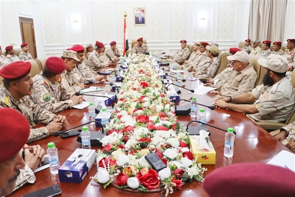 لقاء عسكري في عدن يؤكد المضي نحو توحيد المؤسسة العسكرية