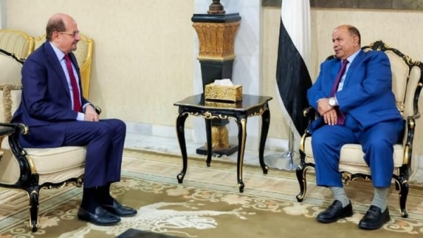 الخنبشي والزنداني يناقشان تشكيل حكومة كفاءات وتوحيد المؤسسات الأمنية