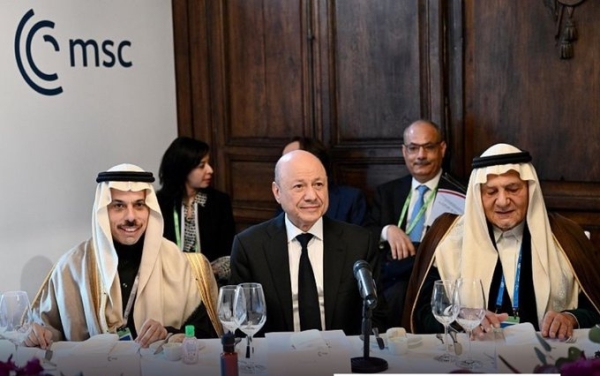 رشاد العليمي يدعو لاندماج شامل مع الخليج ويؤكد: استقرار اليمن بوابة أمن المنطقة