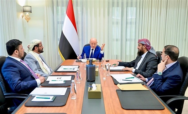 مجلس القيادة الرئاسي يعتمد حزمة تدابير اقتصادية وأمنية لمواجهة التداعيات الإقليمية وتأمين الخدمات