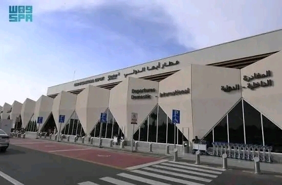 استمرار إيقاف الرحلات بمطار أبها ومطارات جنوبي المملكة عقب الخلاف مع الحوثيين
