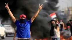 مقتل 11 في احتجاجات خلال الليل بجنوب العراق