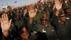 سياسي سوداني يكشف سيناريوهات التعامل مع القوات الموجودة في اليمن