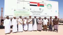 وصول 5 مولدات كهربائية من الهيئة الخيرية العمانية إلى المهرة كدعم لتعزيز كهرباء المحافظة