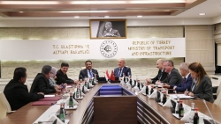 تشكيل لجنة يمنية – تركية لتنظيم الدعم والاستثمار في قطاع النقل