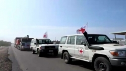 مسؤول حكومي: مليشيا الحوثي اقتحمت مقر الصليب الأحمر في الحديدة وطردت موظفيها