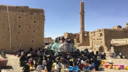أوكسفام: كورونا يقرع أبواب اليمن والسلام طريق النجاة