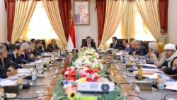 الحكومة تحمل الانتقالي مسؤولية كارثة تفشي كورونا في عدن