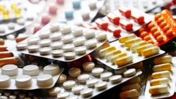 الهيئة العليا للأدوية تحذر من استخدام 3 أصناف من الأدوية لتسببها في سكتات دماغية ومشاكل قلبية