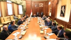 صحيفة: الرئيس هادي يستدعي قيادات الشرعية للتشاور حول الحكومة المرتقبة
