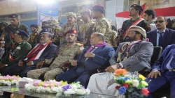 مأرب : إيقاد شعلة 26 سبتمبر واللواء ”العرادة“ يطمئن اليمنيين ويتعهد بالانتصار للجمهورية والثورة