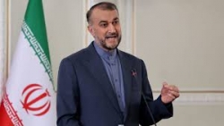 وكالات :إيران تدعو إلى حوار بين اليمنيين "بعيدا عن التدخلات الأجنبية"