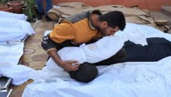 غزة .. مئات الشهداء والجرحى في مجزرتين جديدتين للاحتلال
