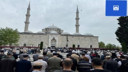 تشييع مهيب لجثمان الشيخ الزنداني في مسجد الفاتح بتركيا